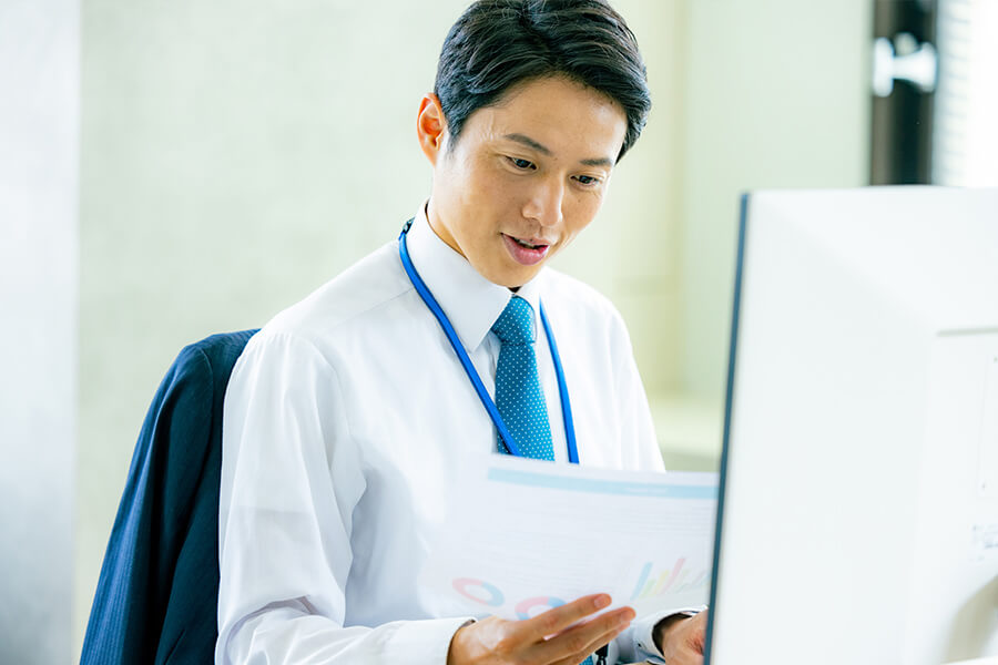 オンライン英会話導入を、補助金でサポート